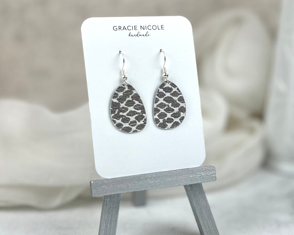 Silvery-Grey Snakeskin Print Asymmetrical Oval Earrings - Small