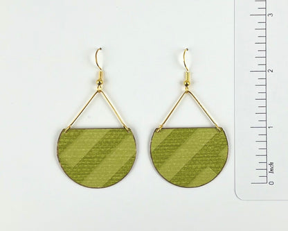 Fun Retro-Style Green Semicircle Earrings