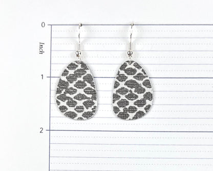 Silvery-Grey Snakeskin Print Asymmetrical Oval Earrings - Small