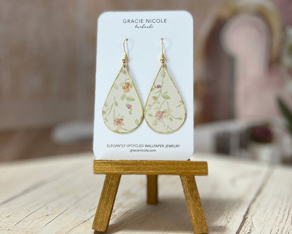 Sweet Floral Print Teardrop Earrings